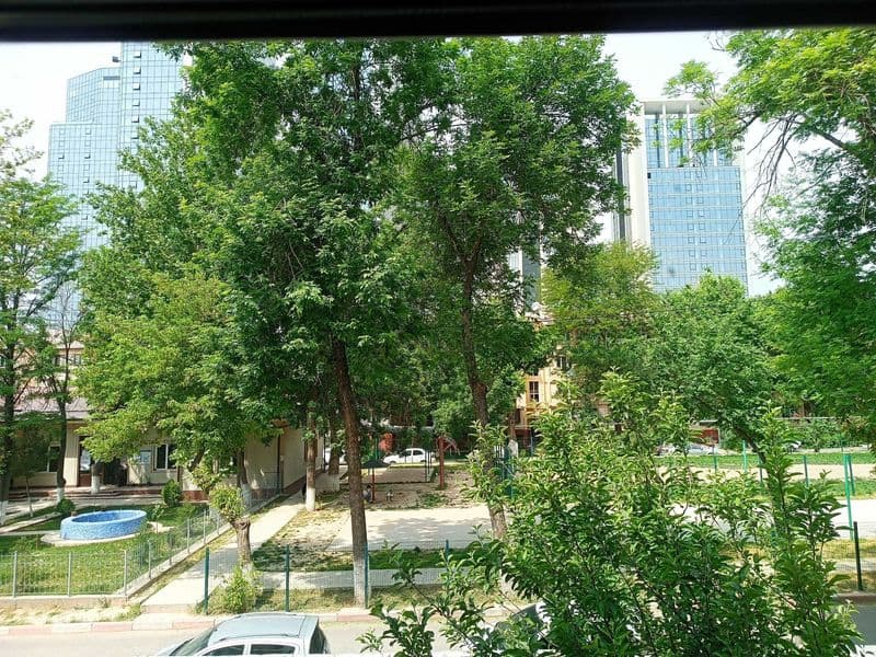 It park oldida 2 etaj 2 xonali sharoitlari remonti yaxshi  k — фото 3