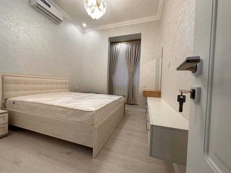 К вашему вниманию рады представить 1 комнатную квартиру на 1