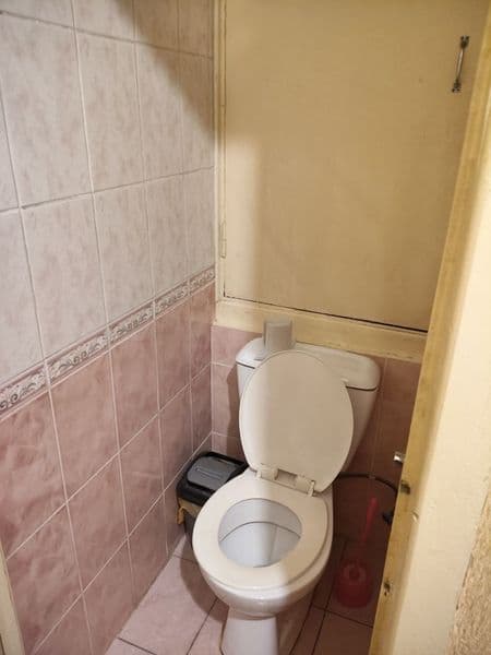 Sharoitlari yaxshi va shinam boʻlgan xonadon<br />
Faqat qiz — фото 4