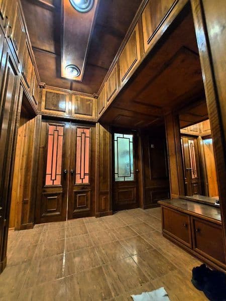 Сдается большая квартира в самом центре города «дворянское г