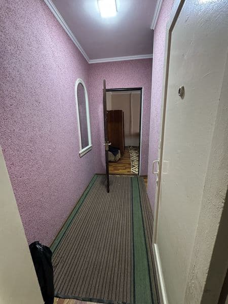 Сдаётся свой 1-х комнатную квартиру сделано 2-х комнатная в 