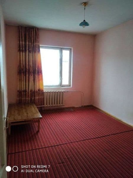 Кадышева бозори ёнида 1 хона 2 хона килинган кварира ижарага