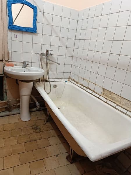 Assalomu alaykum Darxonda Hamid Olimjon metroni oldida 3 xon