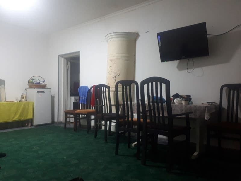 Maksim gorki tarafda uy bor ijaraga sherik bolib yashashga 2