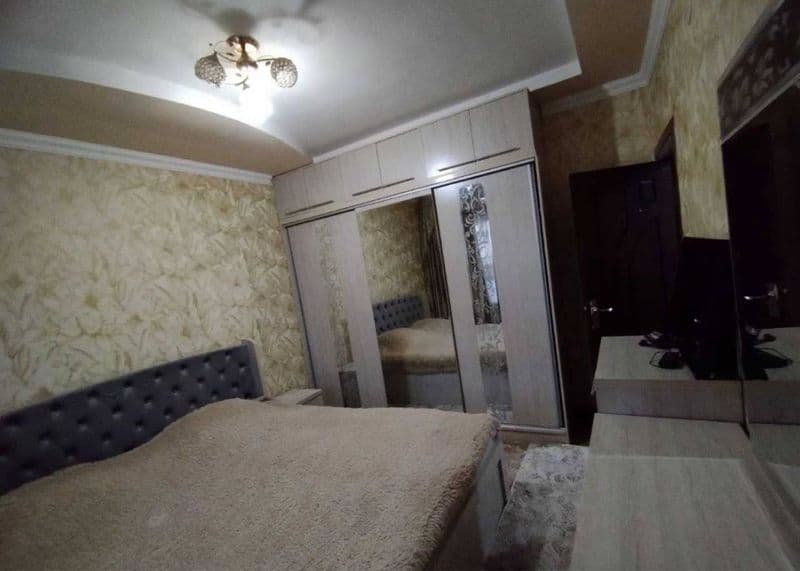 Массив Феруза<br />
2/3/4<br />
60 м2<br />
Эко бозор<br />
