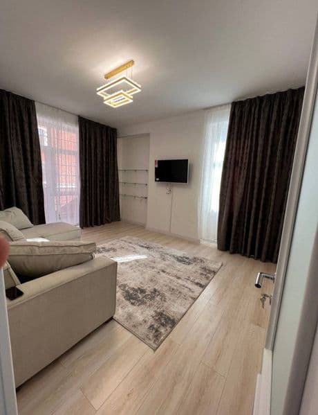 На русском языке:<br />
<br />
Не нашли квартиру на OLX?<br  — фото 3