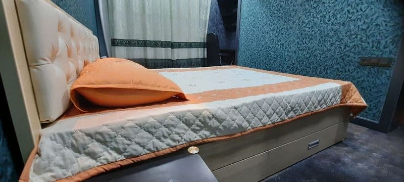 АРЕНДА 2-комн Тайная комната вид на горы от 416 <br />
Сдает