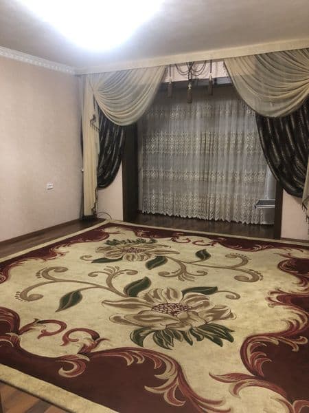 Сдается в долгосрочную аренду 3-х комнатная квартира в Карас