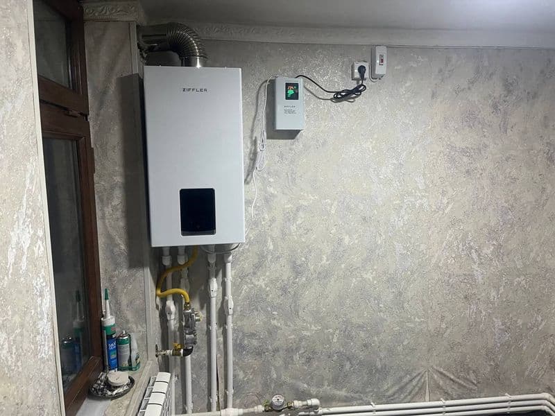 Со всеми удобствами имеются тв, холодильник и стиральная. — фото 4