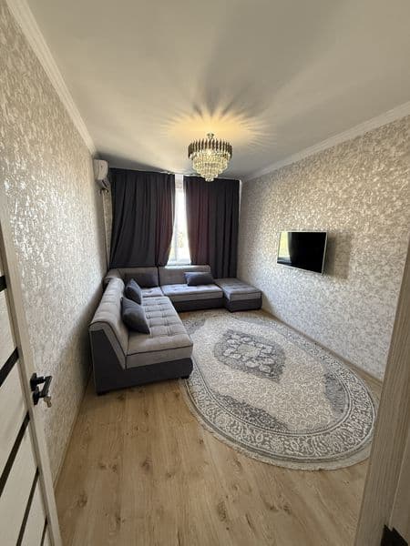 Arenda <br />
Choshtepa metro 1 bekati<br />
1 xona <br />
3