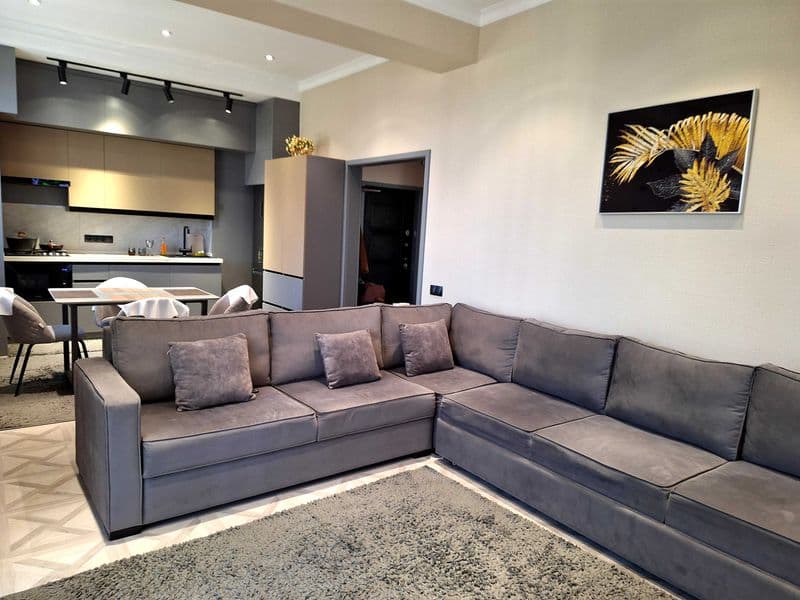 Аренда 2 комн квартиры укомплектовано есть депозить. Студент