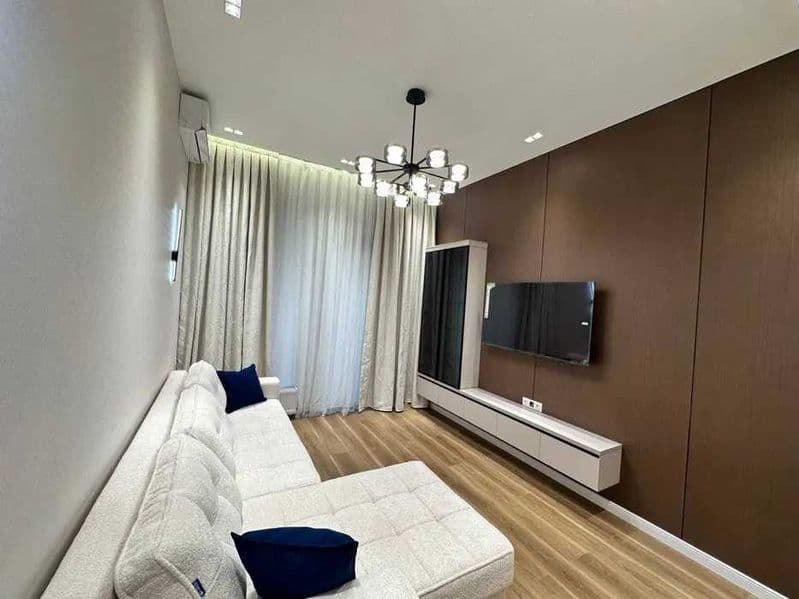 Имеется Терасса 20 м2<br />
2 окна смотрят во двор<br />
Пло — фото 2