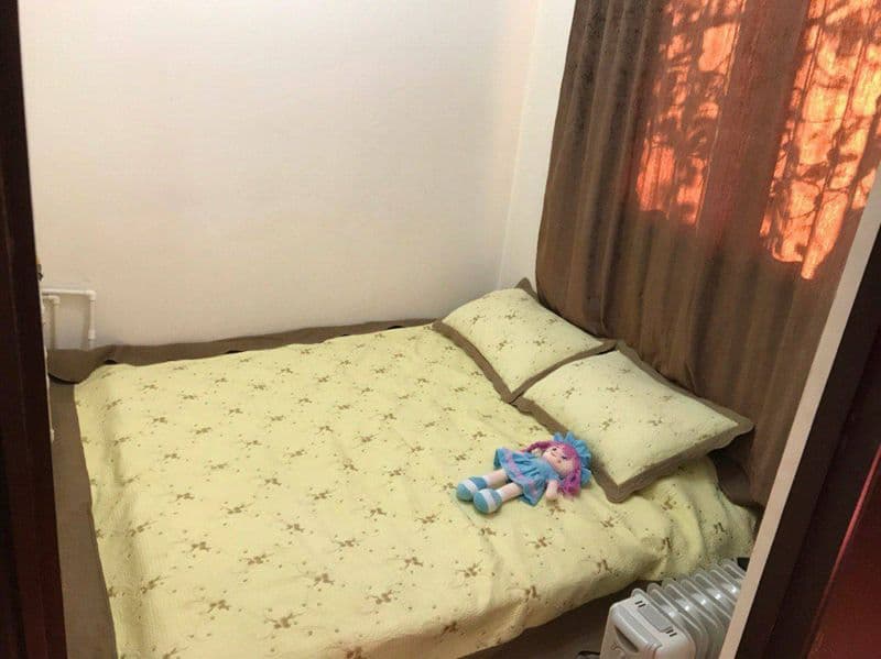 Сдаю квартиру 1ком.сделано в 2 комн. Только  на долгий срок. — фото 2