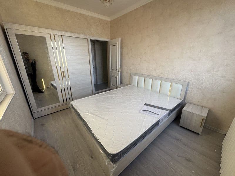 Med garadok 2 xona   500  left yangi  xamma sharoit bor sroc — фото 4