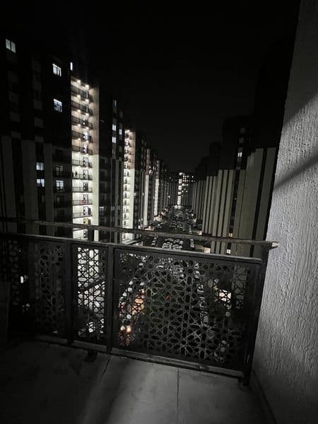 Elon:<br />
Student yoki ishlaydigan QIZLAR, AYOLLAR ga kvar