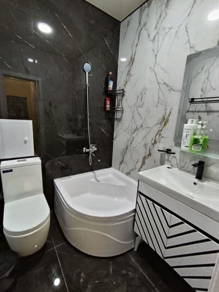 Срочно сдаю 2 комнота с мебелью с техникой место хорошая фот