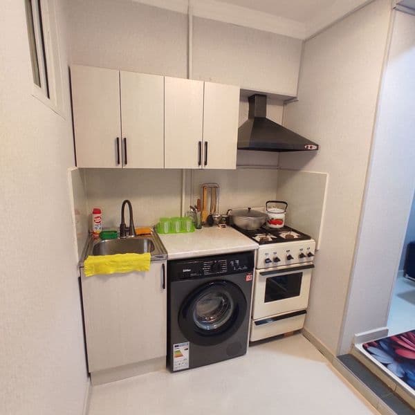 1/2/4 Октепа ориентир ---Саньаткор. Балкон 2 6. Принесет хол