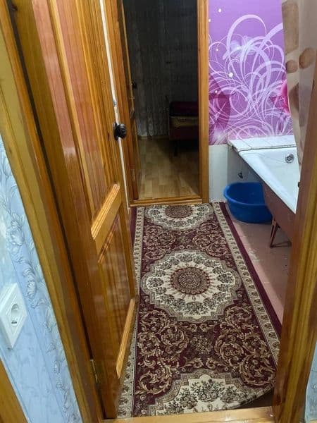 Район: Мирзо-улугбек<br />
Адрес: дархан<br />
<br />
Комнат — фото 4