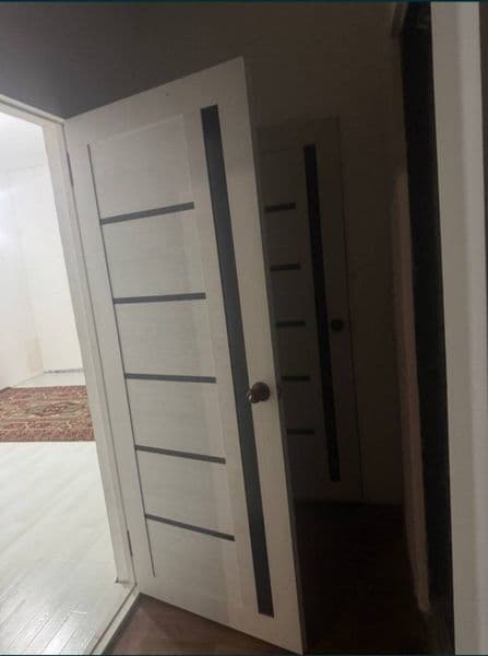 Ассалому алейкум срочно 2 та талаба йоки Ишлидиган киз керак