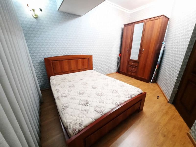 Сдается большая 1 комн.кв. переделанная в 2х по улице Афроси — фото 5