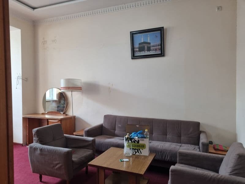 2 kishi turamiz sutudentmz 1 kurs kivartera 2 honale 1 honas — фото 3