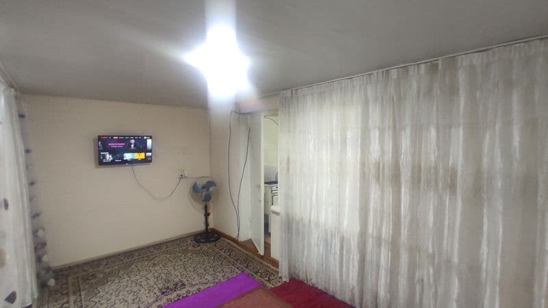 Mirzo Ulug'bek metro sidan chiqqanda korzinkani orqa tarafid