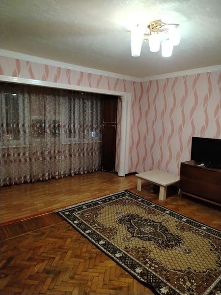 Юнусабад-3,орентир-рынок,школа,детсадик рядом, магазины, мет