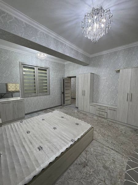 Olmazor metro vakzal oldida. 2 xonali shinam va yorugʻ kvart