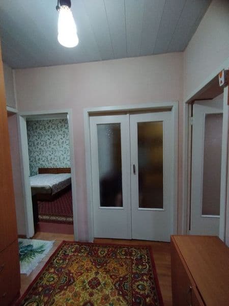 2 комнатная переделанная в 3 комнатную квартиру, 77 серия пл