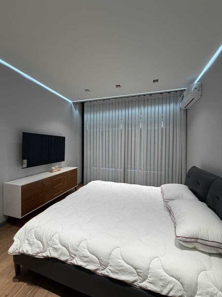 • Район: Мирабад<br />
• Адрес: Ойбек<br />
<br />
• 2х комн