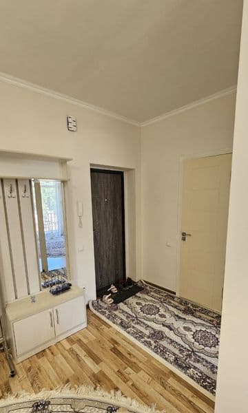 Собственник сдаёт квартиру в центре города<br />
<br />
Лока — фото 4