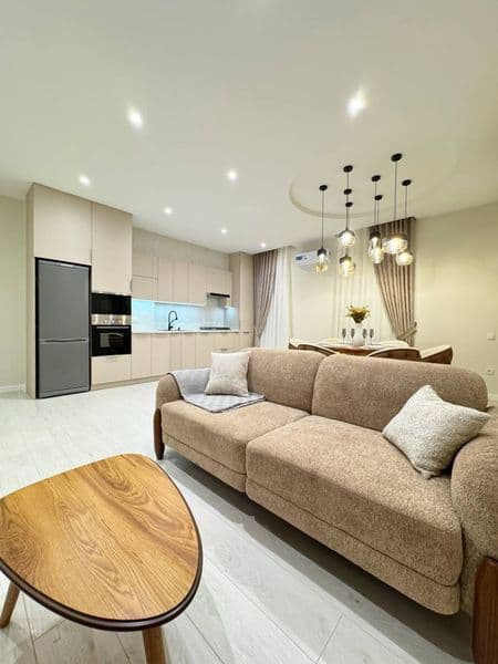 Яккссарайский район <br />
Улица бабур <br />
Нелалеко от аэ