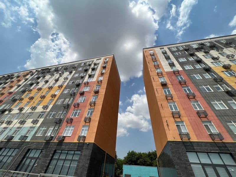 ЖК Махтумкули <br />
Golden House<br />
Ор: Тапоич мост<br /