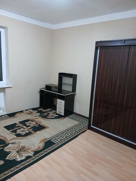 Sergili 6a 2xona oilaga bitavoylar bor,lakatsiya zor,metro 8