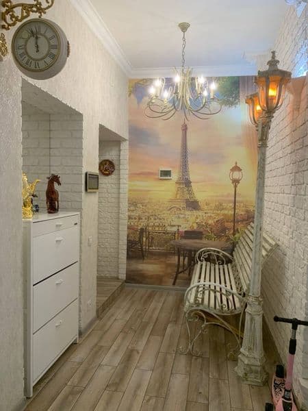 Сдается долгосрочная квартира с удобной локацией  все что на