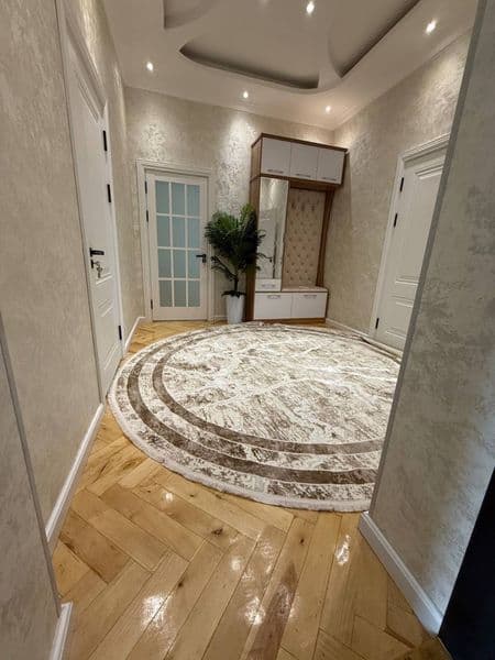 Сдаётся  3 х комнатная квартира в самом центре города возле  — фото 2