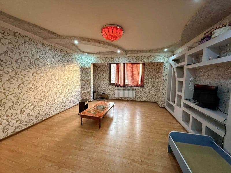 Срочно Сдается квартира 3-х комнатная 3/5/9 на Ташсельмаше !