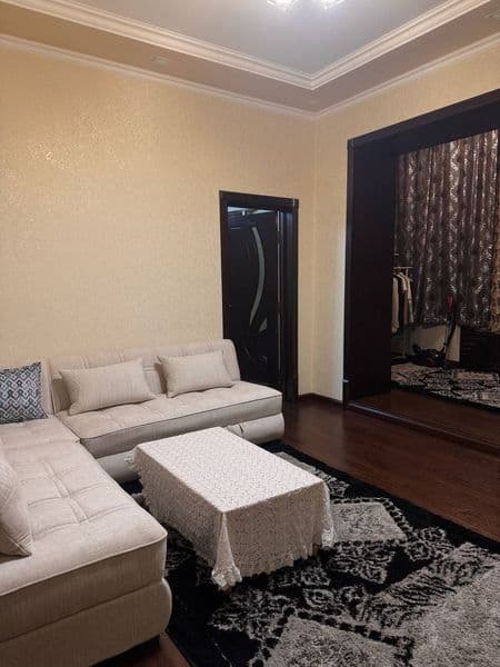 Сдаётся квартира <br />
Адрес: Чиланзар 1 квартал<br />
Высо