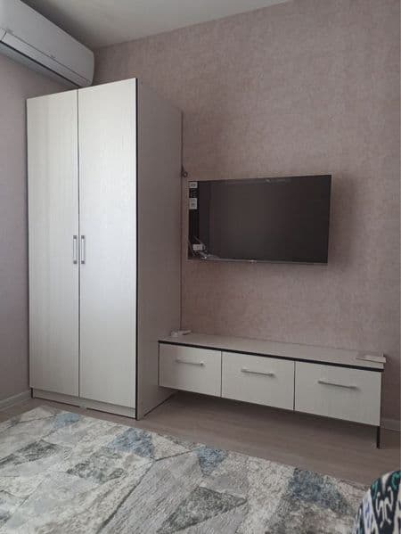 Аренда 1/9/9 Цена: 350$<br />
Яшнабадский район <br />
Узбум