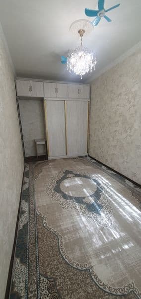 Yunusobod tumani 15 kvartalda 2 xona(3 xona qilingan) uy ija