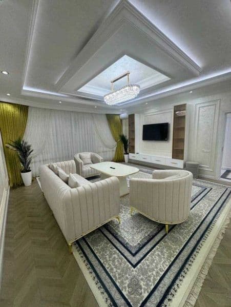 Сдается квартира для семьи или иностранцам<br />
<br />
• Ра