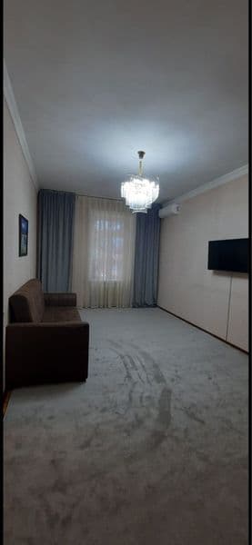 3/2/4 гостиница Гранд мир отель!<br />
Гостиница Россия! Дом