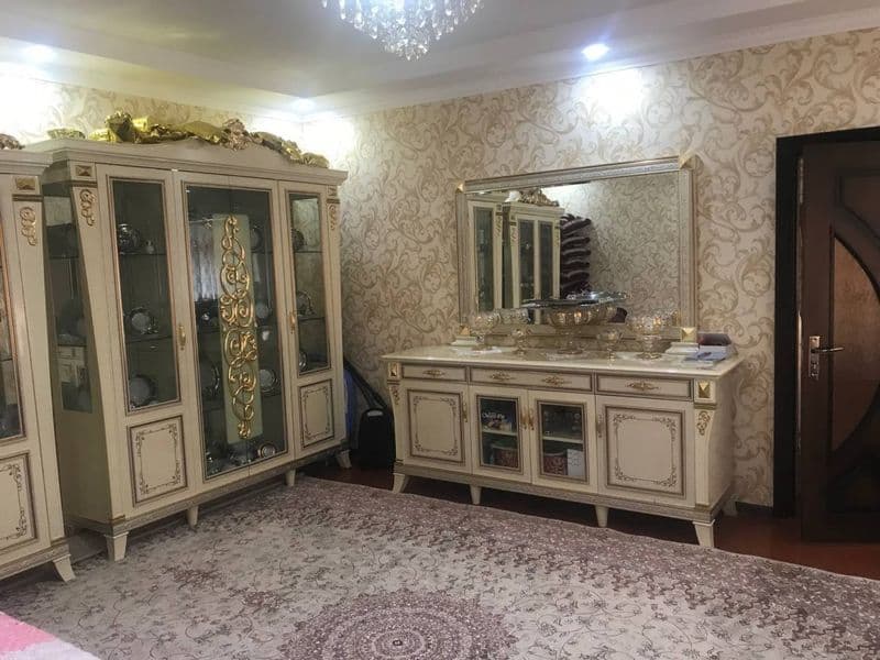 Kvartiraga oila va qizlar ayolla qo’yamiz.<br />
Qo’yliq boz