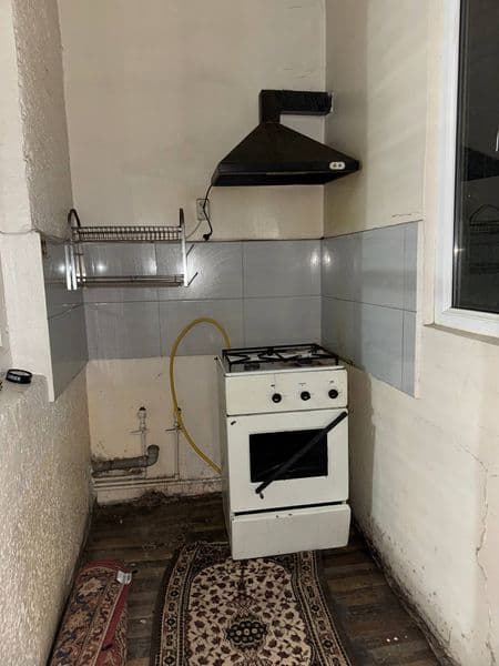 Сдается 2х комнатная квартира на 2 этаже торец 300$ ориентир — фото 2