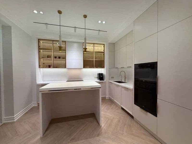 Район: Мирабадский<br />
Ориентир: Нрг ойбек<br />
<br />
Ко — фото 3