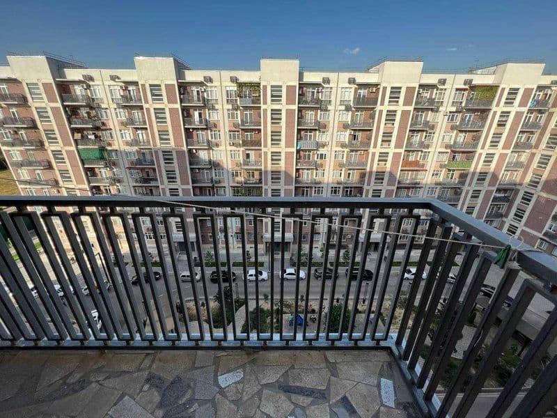 Assalom sohilda 2 xonali shinam uy ijaraga beriladi uyda xam