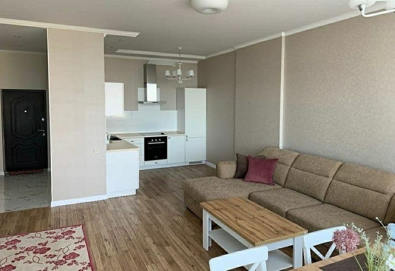 Сдается квартира 3/3/9 на Садыка Азимова. Звоните, есть мног