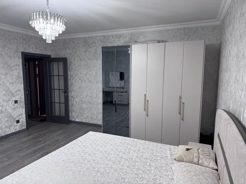 Сдам свою уютную, новенькую 1ком.кв. 42кв.м   1этаж+полисадн