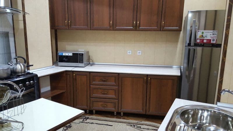 Сдаю квартиру в центре, и Ойбек и госпитальный, техника, рем — фото 3