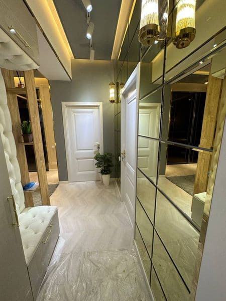 Отличное расположение дома - всё рядом - много магазинов, Це — фото 4